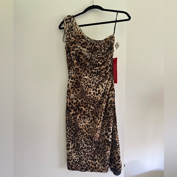 Nieman Marcus David Meister Dress Size 4. Stretch with sequins. - Picture 1 of 5